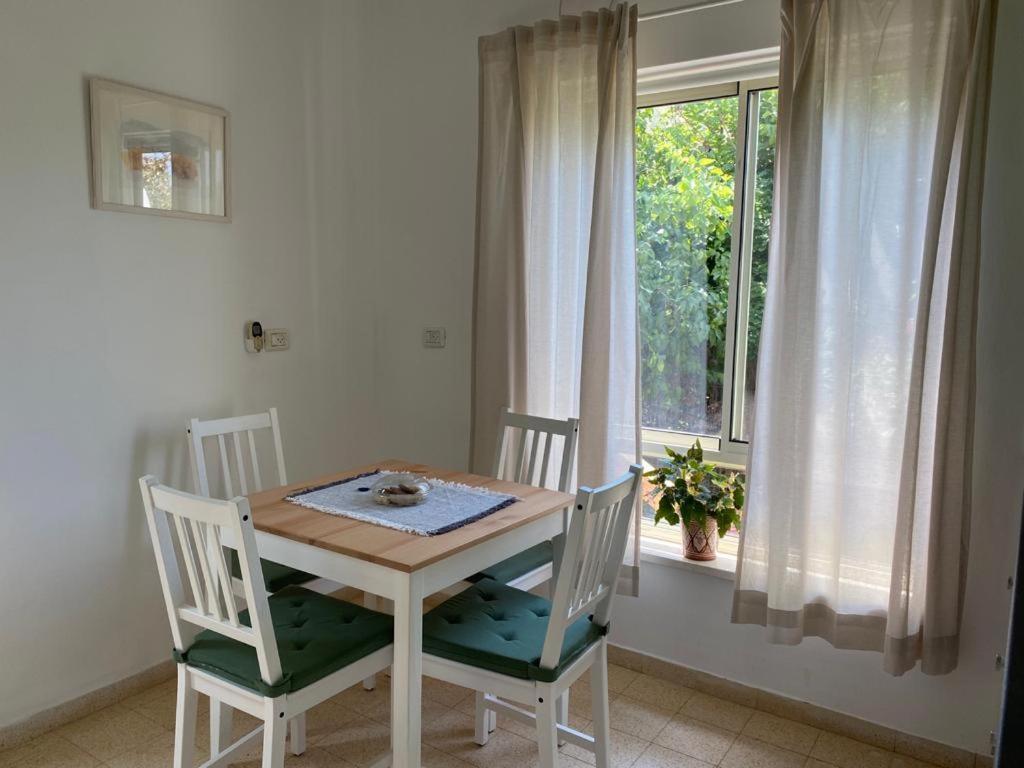 Maple'S Place - אירוח מייפל Rosh Pinna Dış mekan fotoğraf